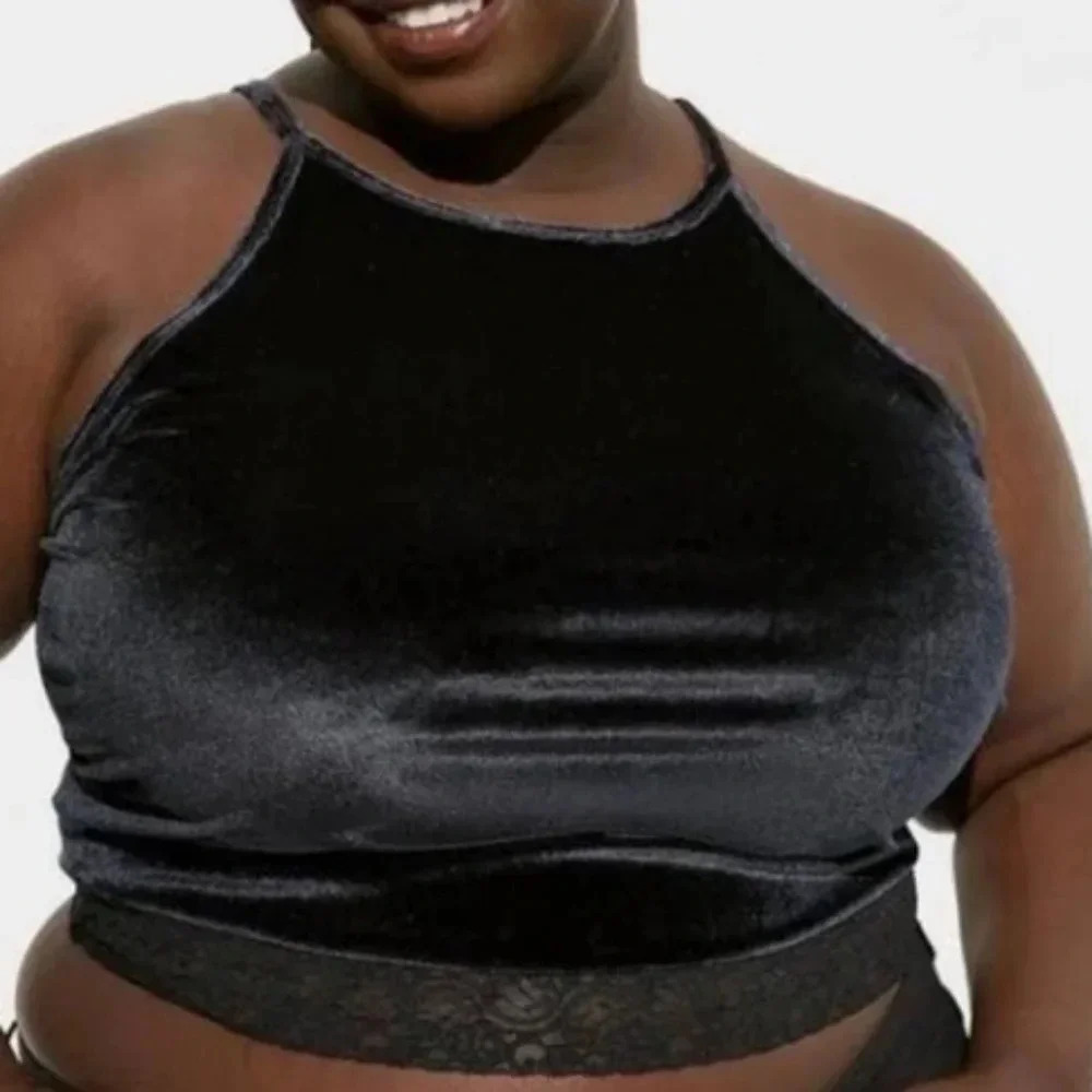 TORRID Stretch Velvet Cropped High Neck Lace Trim Cami NWT